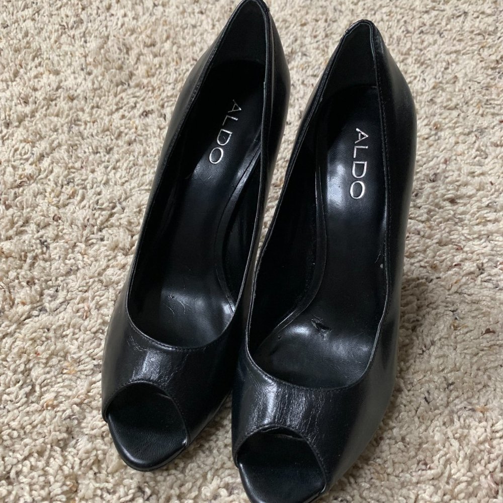 ALDO Black Peep Toe heels size 7.5 (38)